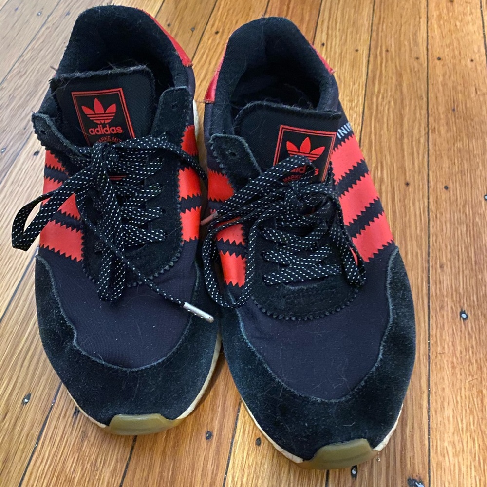 Adidas Iniki men’s sneakers
